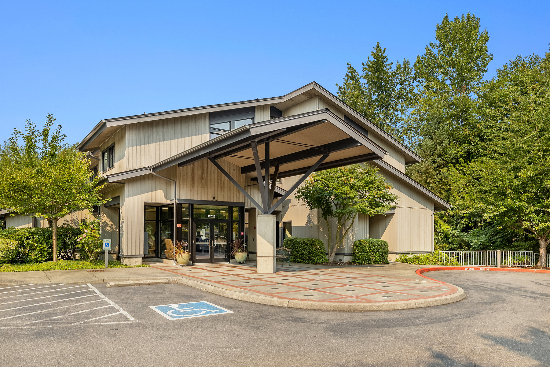 Kirkland WA 1800x1200 exterior 3